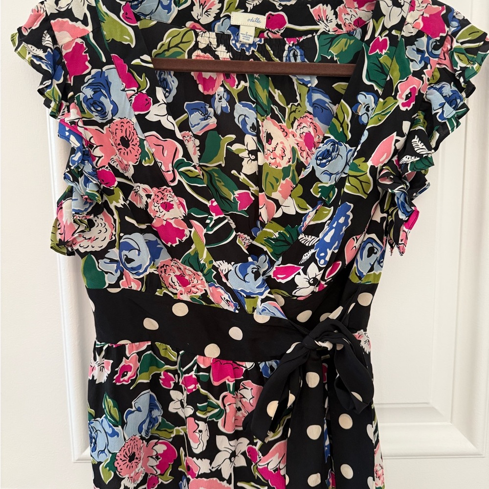Anthropologie Floral size 2 S Wrap blouse  with Ruffle Sleeves